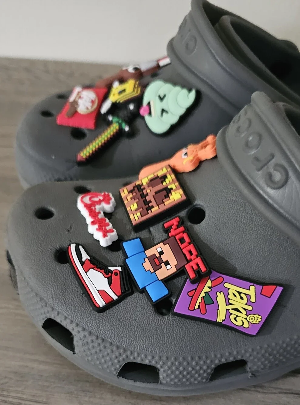 CROCS easy slip